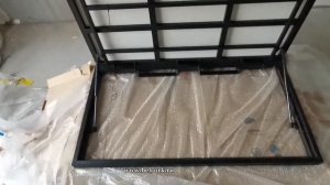 Настенный люк на амортизаторах под плитку с открываем вверх