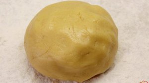 Тонкое фигурное печенье из песочного теста