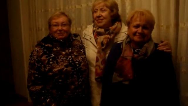 хочу чтобы муж целовал колени смотреть онлайн