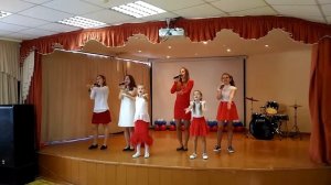 8 марта? школа 1? детский хор? песня "Нарисуй" И Крутой