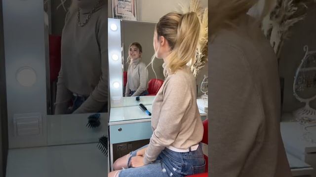 Лёгкие и быстрые прически с крабиком! Прически на каждый день) смотреть онлайн