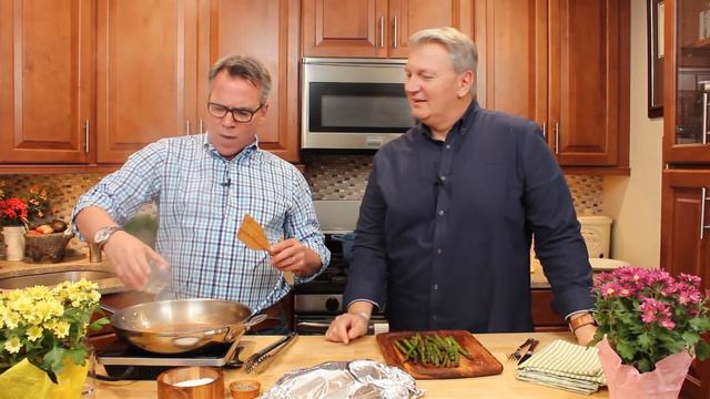 Seafood  HOW TO SEAR SCALLOPS WITH ASPARAGUS  How To Feed a Loon