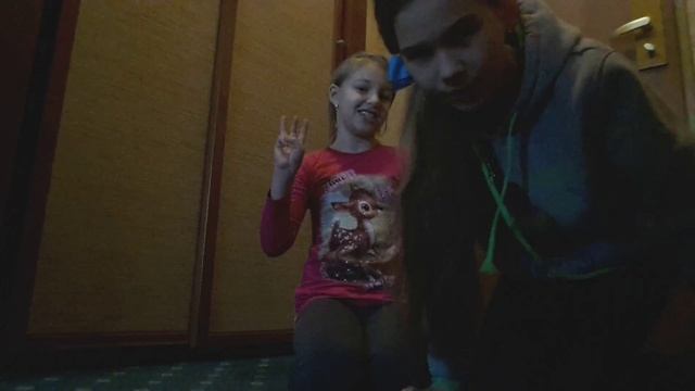 Как стать на мостик и сесть на шпагат. смотреть онлайн