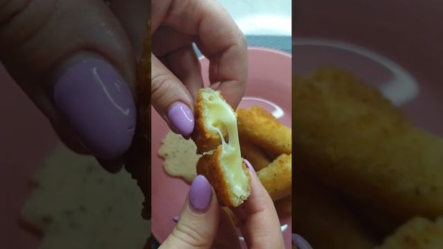 ЭТОТ РЕЦЕПТ ПРОСТО ПУШКА!!! СЫРНЫЕ ПАЛОЧКИ В ПАНИРОВКЕ!#вкусноипросто#сырныепалочки#перекус смотреть онлайн
