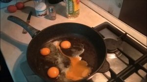 Как быстро и просто приготовить яичницу