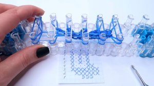 НОВОГОДНИЙ САПОГ из резинок на станке. ФИГУРКИ из резинок к Новому году