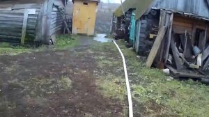 Откачка воды из колодца дренажным насосом Вихрь 1500 и пожарного рукава