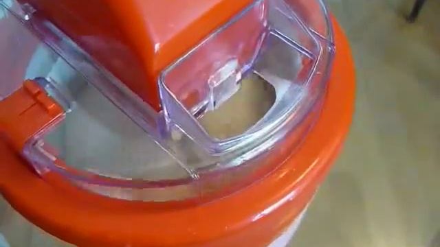 Making ice cream at Home смотреть онлайн