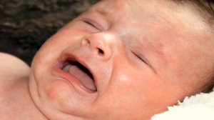 Crying baby | Annoying Sounds with Peter Baeten