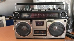 TDK SA-X 90 music cassette vs Sanyo M 9990 stereo boombox