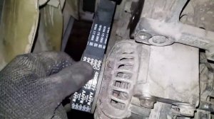 DAF 105 Ремень минуя компрессор кондюка  и ремень минуя вискомуфту .