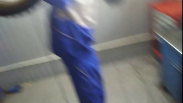 Рендж Ровер запчасти от калины и приоры))) смотреть онлайн