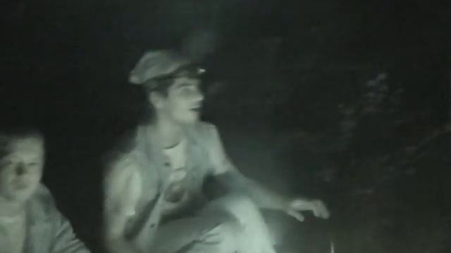 Игорь поющий гимн СССР на Мангупе.mpg смотреть онлайн