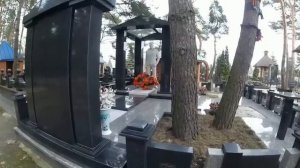 Самые дорогие захоронения и памятники на кладбищах/Найдено кладбище богатых людей/Уникальные могилы