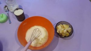 ОЧЕНЬ ВКУСНАЯ ШАРЛОТКА НА СМЕТАНЕ