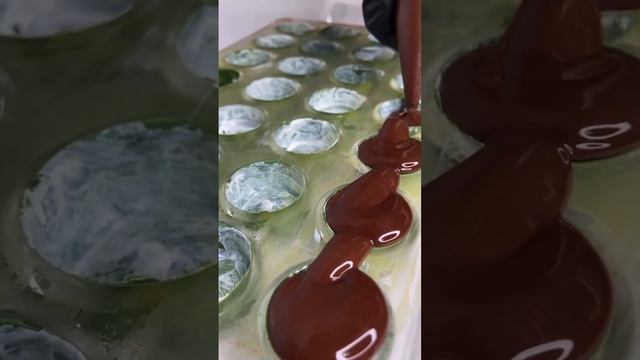 Приготовление корпусных конфет смотреть онлайн