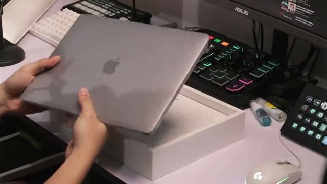 ? Unboxing Macbook Pro M1 256gb for Cloud Studio смотреть онлайн