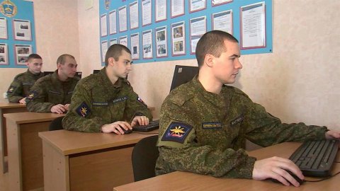 Весенний призыв в армию стартовал в России
