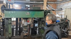 Шпильки для КМУ (крановых установок),стремянки крепления кузова. Прижимные пласт