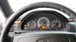 Про МерседесW210 прыгают обороты после пуска двигателя М112
