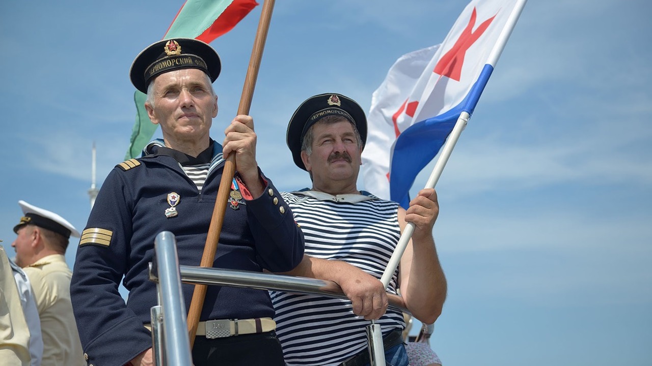 Слушать песни про вмф. ВМФ Белоруссии. День ВМФ Лиды. Слава ВМФ. Работа в Белоруссии на флоте.