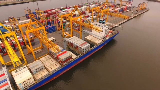 Большой морской порт Санкт-Петербурга аэросъемка смотреть онлайн