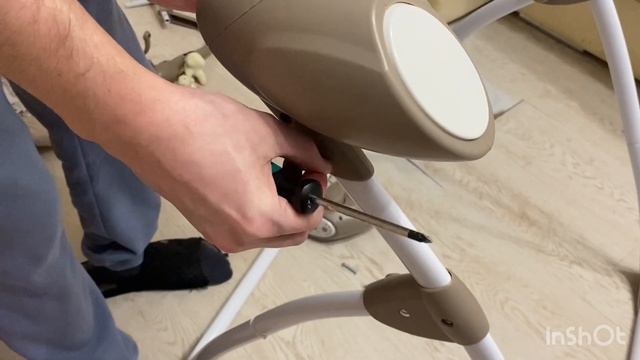 Сборка детской напольной электрокачели (качели) Geburt SW102