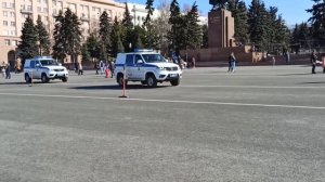 Пожарный Урал с сиреной, автомобили полиции и ДПС, Ивеко ац/fire trucks and police cars responding