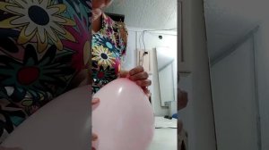 Как развязать завязанный шарик