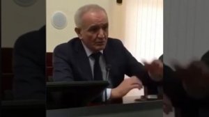 Ризван Курбанов критикует и оскорбляет министра МВД Дагестана