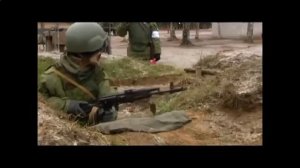 ДЕВУШКА СТРЕЛЯЕТ С АВТОМАТА   АРМЕЙСКИЙ ПРИКОЛ