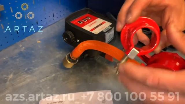 Распаковка ручного насоса для перекачки топлива со счетчиком Gespasa brm 8880 смотреть онлайн