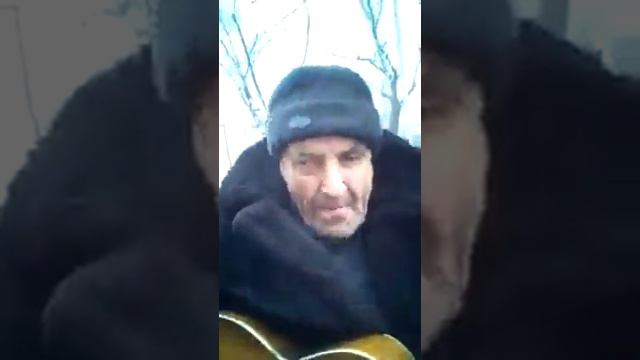Донецкий дед классно поет.Прорвемся и выстоим ни смотря ни на что! смотреть онлайн