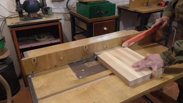 Торцевая разделочная доска. Часть 1..mp4 смотреть онлайн