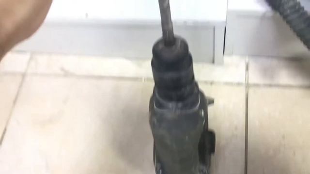 Перфоратор Makita HR2470
