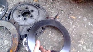 таврия, почему бьёт руль и  как поменять тормозной блин