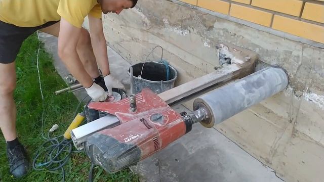 Алмазное бурение фундамента для вентиляции подпола смотреть онлайн
