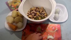 «Оливье» с Копчёной Рыбой кулинарный видео рецепт