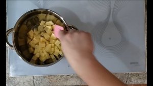 Чечевичный суп-пюре. Очень вкусно!!! Хотя по виду и не скажешь)))