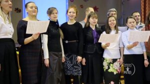 Хор: Утром в небе звезды гаснут.