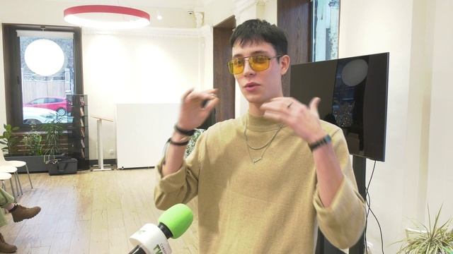 21 ноября — Всемирный день приветствий смотреть онлайн