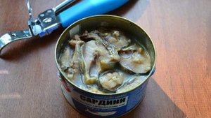 Суп с рыбными консервами и рисом