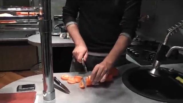 Парабеллум и ножи Zwilling J.A. Henckels
