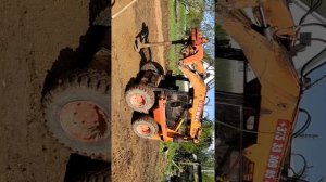 Минипогрузчик УНЦ 060 Сверлит Отверстия 300 мм.