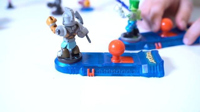 Развалюха ВАЗ 1111 ОКА против Крутой ЛАДА XRAY в MUDRUNNER смотреть онлайн