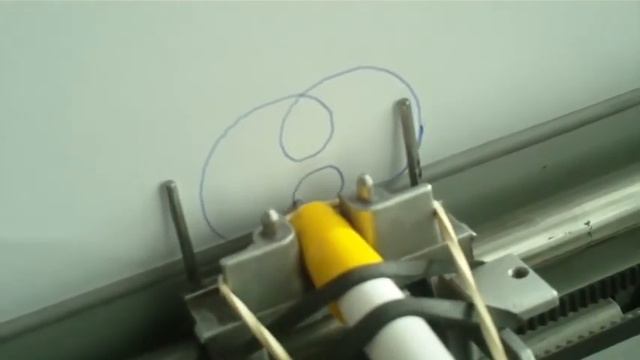 Spirograph toy (stepper motor play)