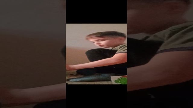 Построил высокою башню а она упала