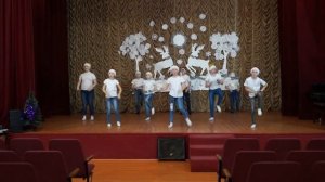 Танец  Праздник к нам приходит