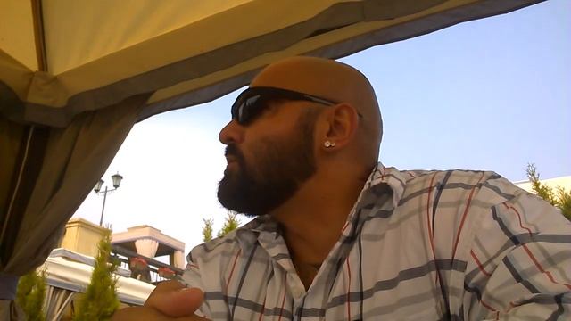 День с Артуром:История для официанта..И не только!;) смотреть онлайн