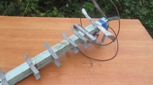 АНТЕННА  КУКУРУЗНИК для цифрового ТВ поймала 40 каналов за 120   км